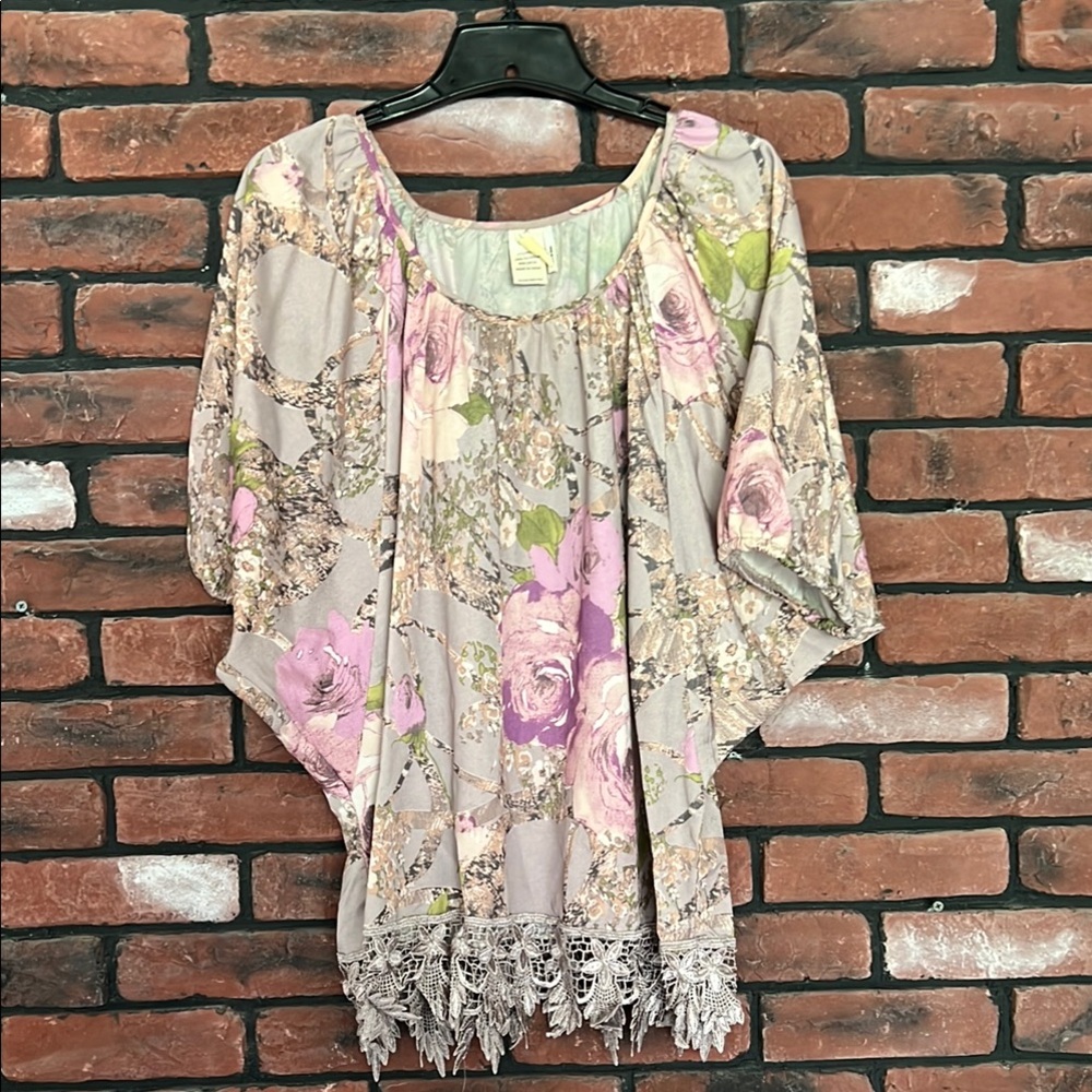 Blue Bird Cream Asymmetrical 3/4 Sleeve Blouse